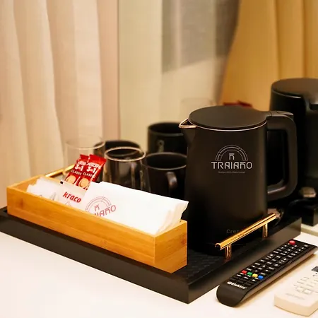 Traiano Boutique فندق