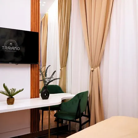Traiano Boutique فندق دراس