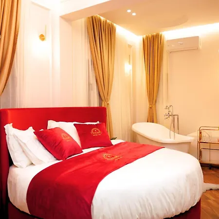 Traiano Boutique فندق