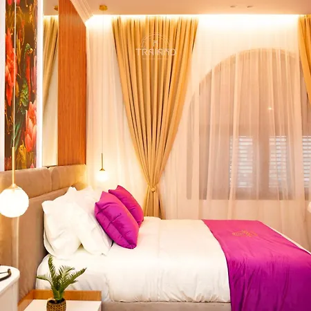 Traiano Boutique فندق