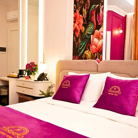 Traiano Boutique دراس