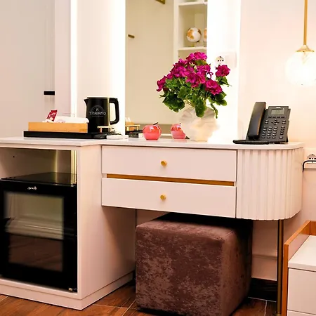 Traiano Boutique دراس